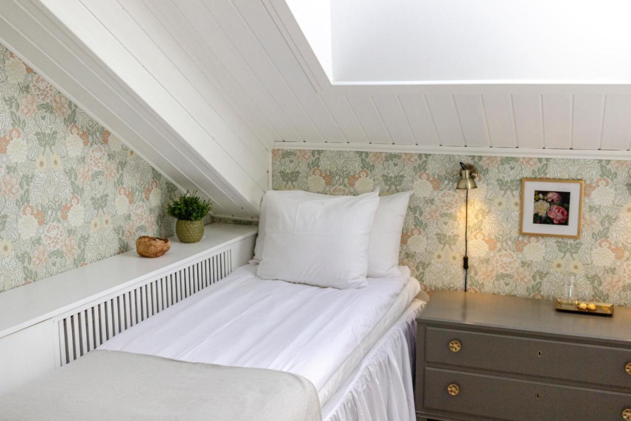 Rosenhill Bed & Breakfast Grebbestad Luaran gambar